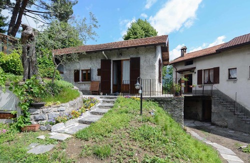 Visgnola Apartment | TATA - Immersed in the valley of olive trees