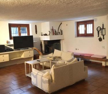 Trezzano sul Naviglio Apartment | Taverna tranquillissima indipendente