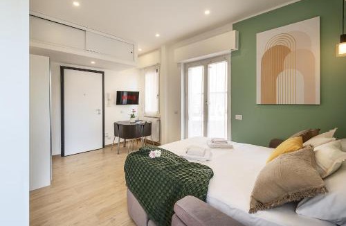 Fiera Apartment | Terrazza Milanese - San Siro, Fiera & City Life - RINNOVAMENTO FACCIATA PALAZZO IN CORSO