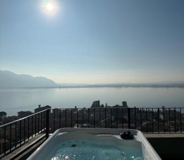 Predore Apartment | Terrazza sulle mura Appartamento Sole