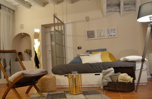 Brescia Antica House | The corner of S. Chiara