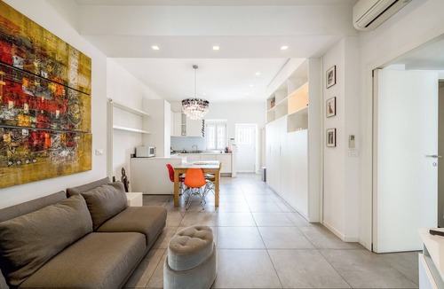 Porta Garibaldi Apartment | The Garibaldi Residence