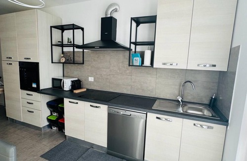 Travedona-Monate Apartment | THE GOLDEN LAKE TRAVEDONA LAKE ixihome