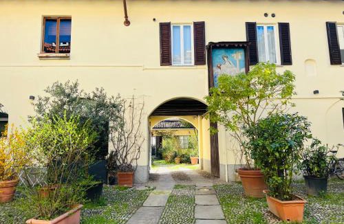 Navigli Apartment | The Green Door