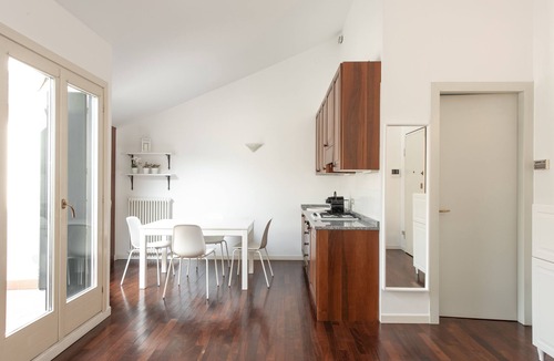 Lecco Apartment | THE OLD WALLS Studio apartment