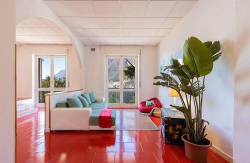 Pognana Lario Apartment | The Palm