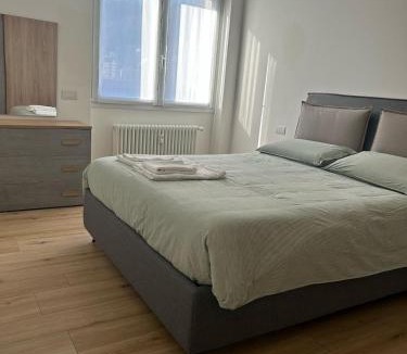 Como Apartment | The VIEW - Spacious modern apt