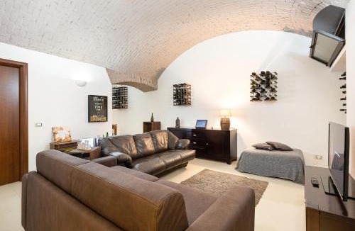 Abbadesse Apartment | The Wine Cave in Milan, huge 110sqm apartment, Milano, Central Station - La Cantinetta di Milano, Stazione Centrale