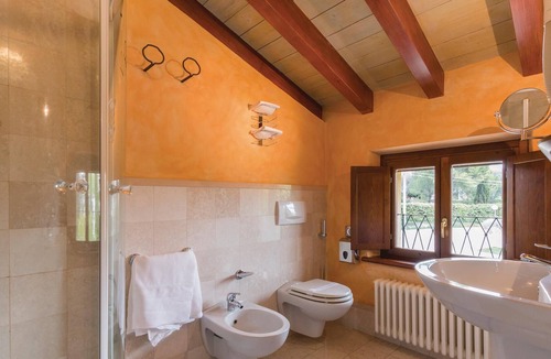 Castellaro Lagusello Apartment | This cozy apartment is located in a complex with a total of 12 apartments in a characteristic and we