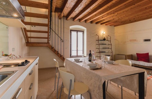 Castellaro Lagusello Apartment | This cozy apartment is located in a complex with a total of 12 apartments in a characteristic and we