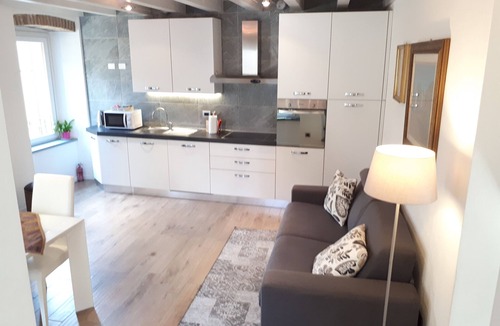 Peschiera Maraglio Apartment | Three-room apartment sleeps 6 in Monte Isola