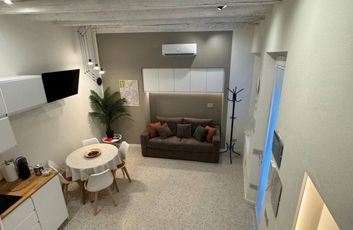 Sale Marasino Apartment | Tosini's Home - Emma Suite