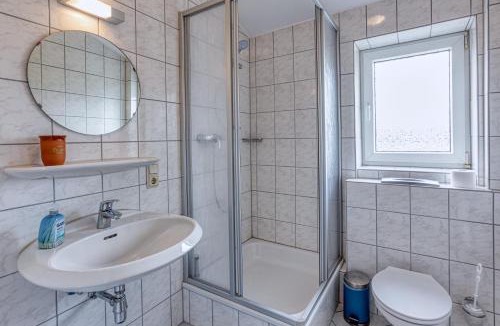 Lohmar Hotel | TOUCH DOWN Motel