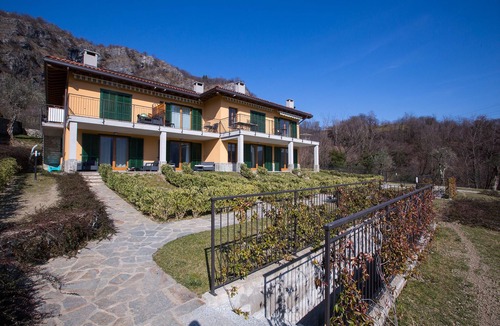 Tremezzo Apartment | Tremezzo Ulivi Apt. 7, Tremezzina (Tremezzo), Italy