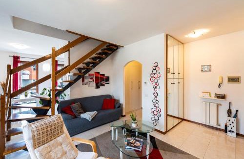Lavena Ponte Tresa Apartment | Tresa Bay House - Lugano Lake