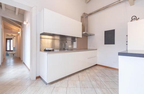 Centro Storico Nord Apartment | Trilocale Rua Sovera 85 - F&L Aparment