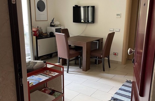 Vigentino Apartment | Two-room apartment with an enchanting private garden. With a streetcar you are in the Duomo !