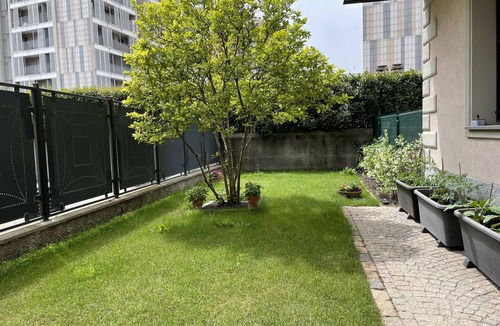 Vigentino Apartment | Two-room apartment with an enchanting private garden. With a streetcar you are in the Duomo !