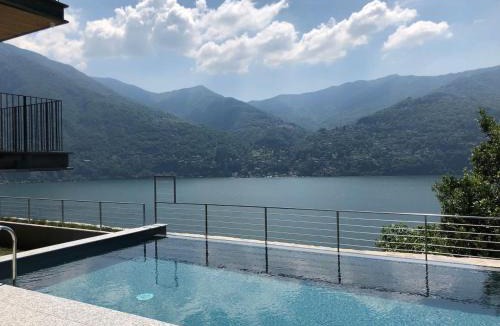 Carate Urio Apartment | Ulivi Luxury Loft & Pool - The House Of Travelers