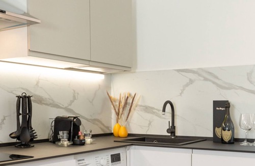 Calvairate Apartment | Umbria Klimt Suite - Near Fondazione Prada
