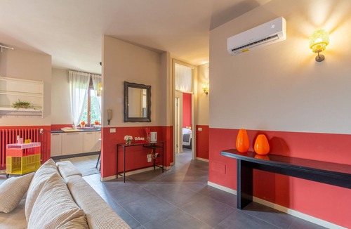 Monza Apartment | Urban House - 301 - Two Bedroom Apartment, Sleeps 5