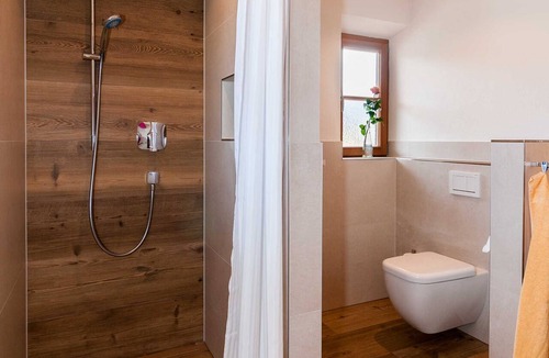Egern Bed & Breakfast | Vacation apartment 7 - Guest house Ferienwohnungen Liedschreiber GbR