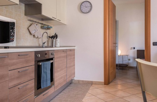 Sasso Moro Apartment | Vacation Apartment Al Moro with Lake View, Pool, Wi-Fi, Garden & Terrace