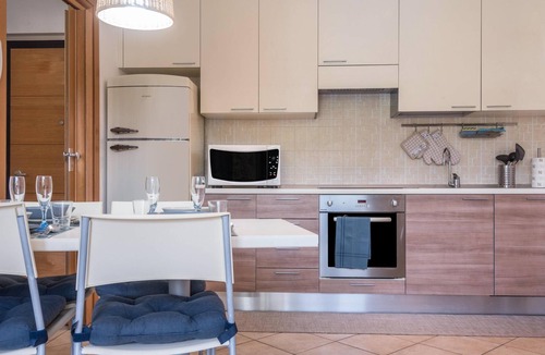 Sasso Moro Apartment | Vacation Apartment Al Moro with Lake View, Pool, Wi-Fi, Garden & Terrace