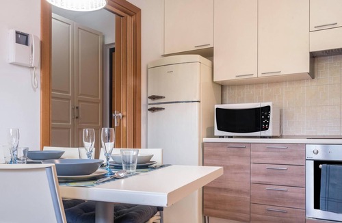 Sasso Moro Apartment | Vacation Apartment Al Moro with Lake View, Pool, Wi-Fi, Garden & Terrace