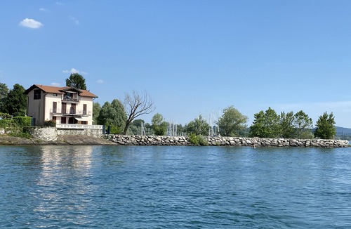 Sasso Moro Condo | Vacation apartment directly on the lake