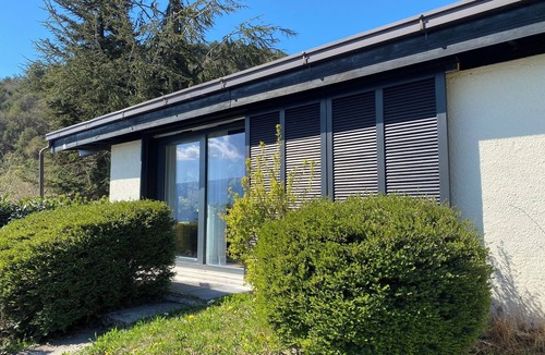 Aer Apartment | Vacation home for up to 5 people with pool