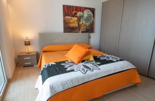 Plassi Apartment | Van Gogh - beautiful lake Iseo view and swimming pool