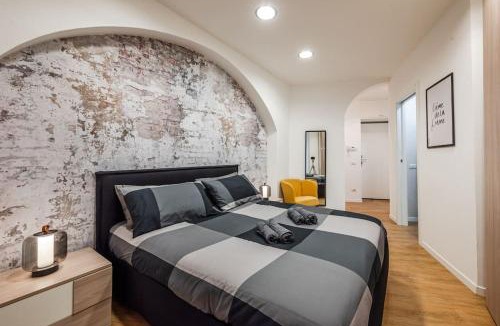 Downtown Apartment | Varese Centro - Eleganza con comfort e stile