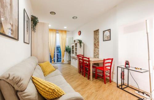 Downtown Apartment | Varese Centro - Eleganza con comfort e stile