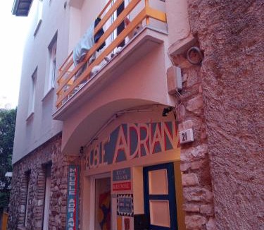 Sirmione Old Town Bed & Breakfast | Vegan B&B Meublè Adriana Sirmione