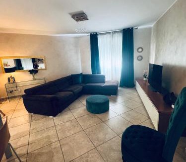 Bergamo Apartment | Velvet Stay -CHARMING APARTMENT IN BERGAMO