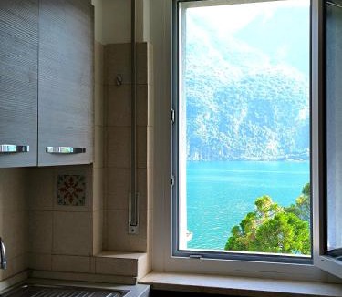 Abbadia Lariana Apartment | verdazzurro lago