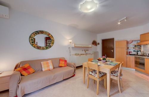 Toscolano Maderno Apartment | Verde Giada-shared pool & parking, Toscolano Maderno, Italy