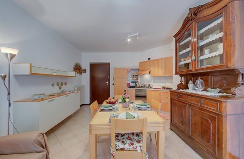 Toscolano Maderno Apartment | Verde Giada-shared pool & parking, Toscolano Maderno, Italy