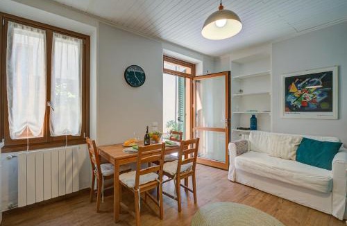 Morgnaga Apartment | Vicky Loft Gardone-relax & Vittoriale - Happy Rentals