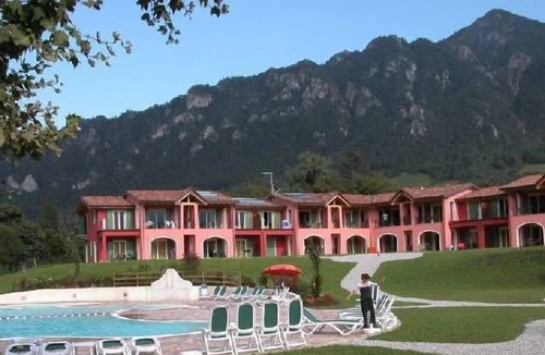 Crone Resort | Vico Large + Sweet - Two Bedroom Resort, Sleeps 8