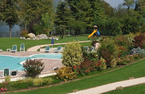 Crone Resort | Vico Master - Two Bedroom Resort, Sleeps 6