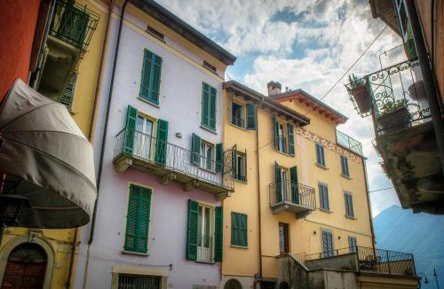 Argegno Apartment | Vicolo Dei Pescatori - by MyHomeInComo