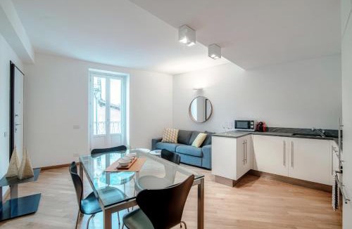 Argegno Apartment | Vicolo Dei Pescatori - by MyHomeInComo