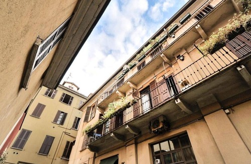 Porta Genova Apartment | Vigevano, Bright And Cozy 1 Br Close To Navigli By Halldis