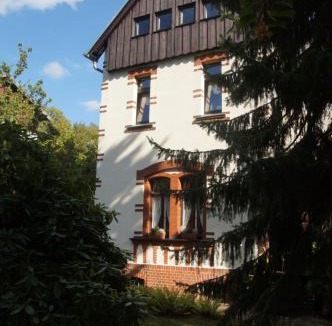 Leutzsch Apartment | Villa 1895