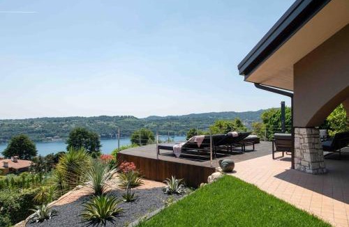 Salo Villa | Villa Allegra Luxury Holiday House