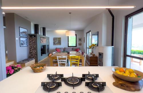 Puegnago del Garda Villa | Villa Anna Miralago
