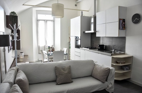 Tavernerio Apartment | Villa Antonella, app. Victory