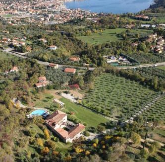 Salo Hotel | Villa Arcadio